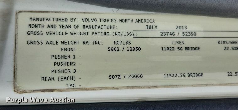 image for item LX9585 2014 Volvo VNL  semi truck