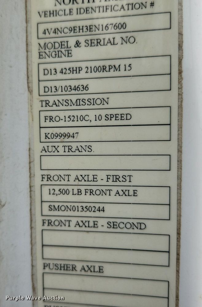 image for item LX9585 2014 Volvo VNL  semi truck