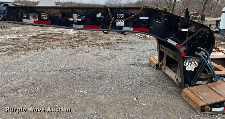 image for item MA9821 2003 Fontaine TH55  lowboy equipment trailer