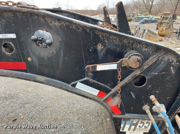 image for item MA9821 2003 Fontaine TH55  lowboy equipment trailer