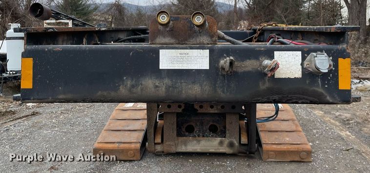 image for item MA9821 2003 Fontaine TH55  lowboy equipment trailer