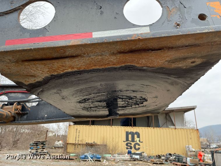 image for item MA9821 2003 Fontaine TH55  lowboy equipment trailer