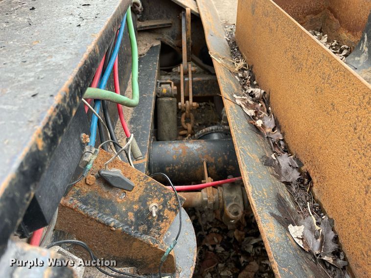 image for item MA9821 2003 Fontaine TH55  lowboy equipment trailer