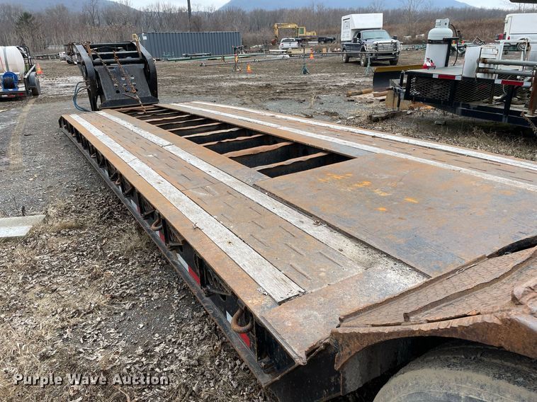 image for item MA9821 2003 Fontaine TH55  lowboy equipment trailer