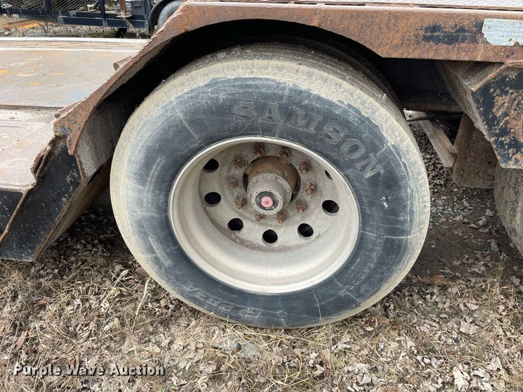 image for item MA9821 2003 Fontaine TH55  lowboy equipment trailer