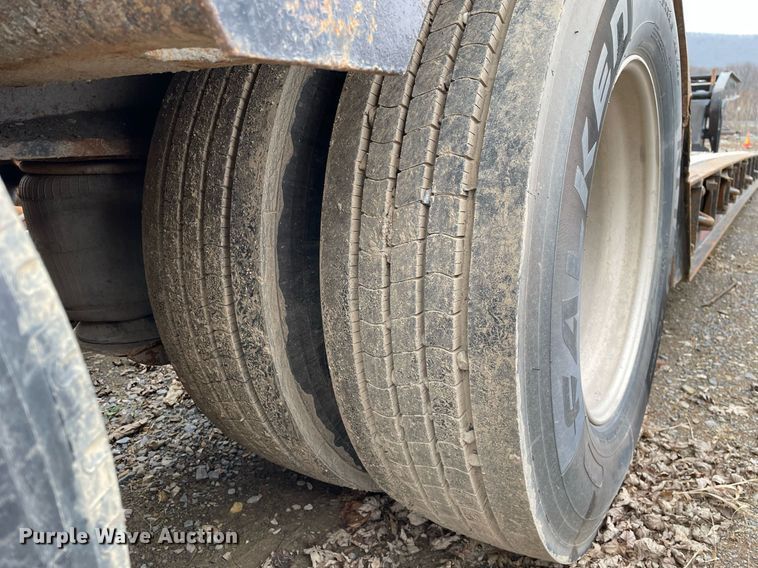 image for item MA9821 2003 Fontaine TH55  lowboy equipment trailer