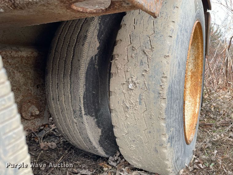 image for item MA9821 2003 Fontaine TH55  lowboy equipment trailer