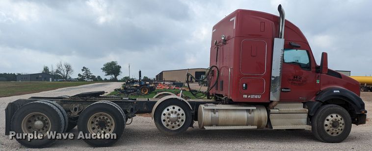 image for item MO9019 2018 Kenworth T880  semi truck