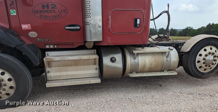 image for item MO9019 2018 Kenworth T880  semi truck