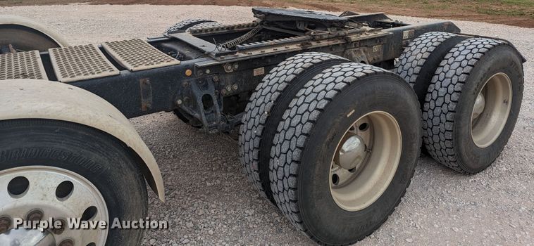 image for item MO9019 2018 Kenworth T880  semi truck