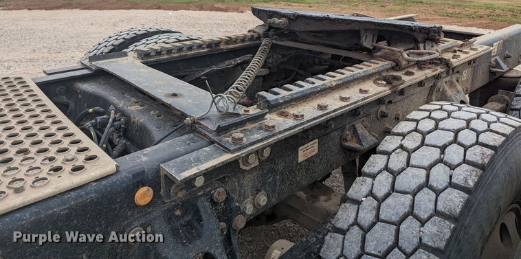 image for item MO9019 2018 Kenworth T880  semi truck