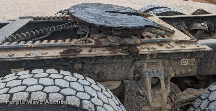 image for item MO9019 2018 Kenworth T880  semi truck