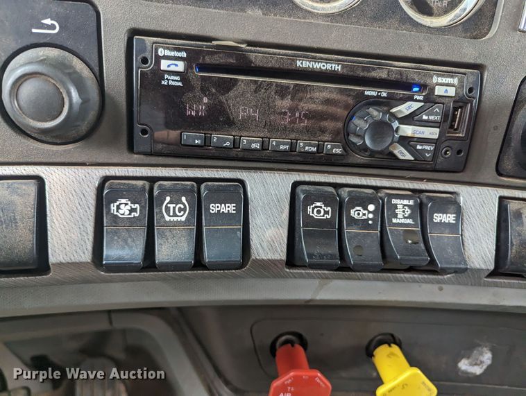 image for item MO9019 2018 Kenworth T880  semi truck