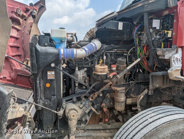 image for item MO9019 2018 Kenworth T880  semi truck