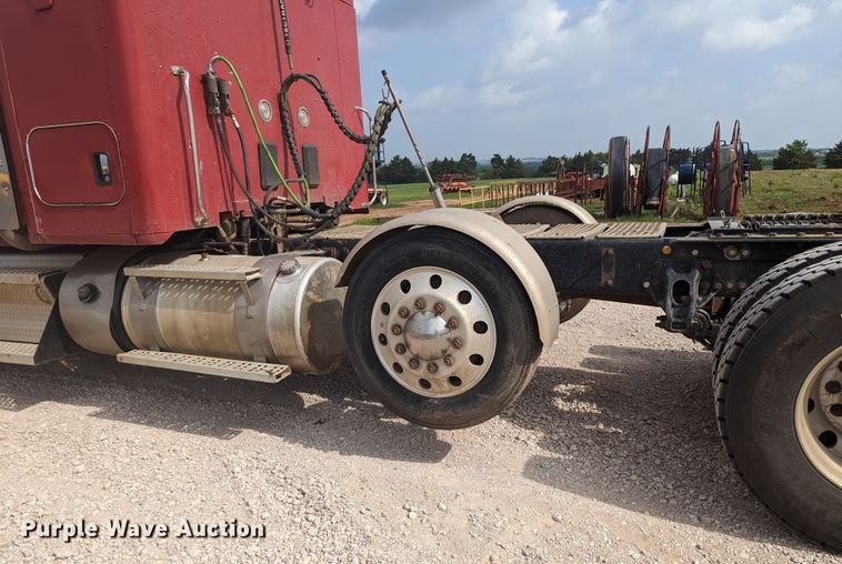 image for item MO9019 2018 Kenworth T880  semi truck