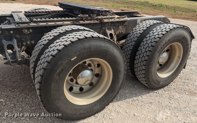 image for item MO9019 2018 Kenworth T880  semi truck