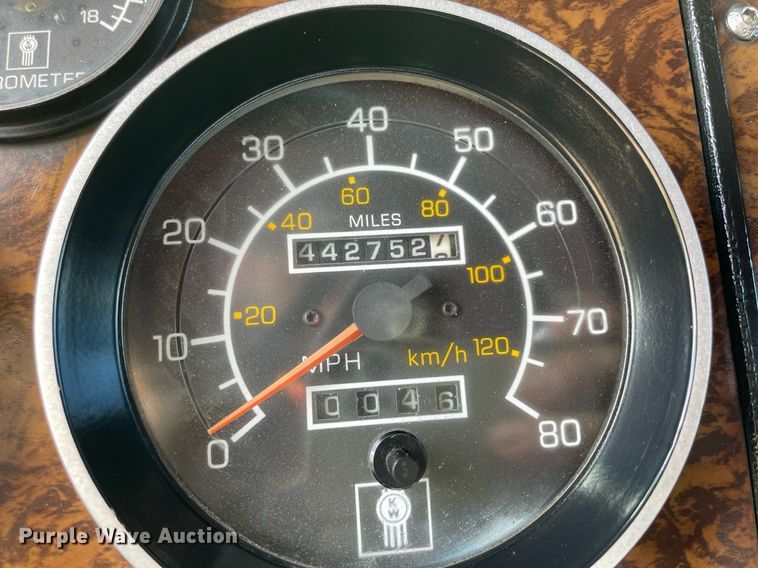 image for item MR9080 1992 Kenworth W900  semi truck