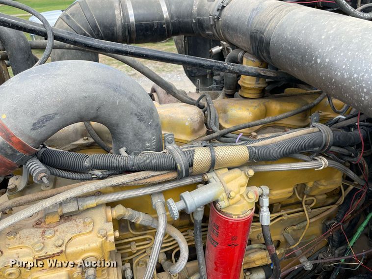 image for item MR9080 1992 Kenworth W900  semi truck