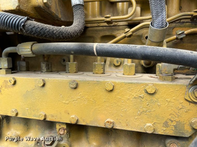 image for item MR9080 1992 Kenworth W900  semi truck