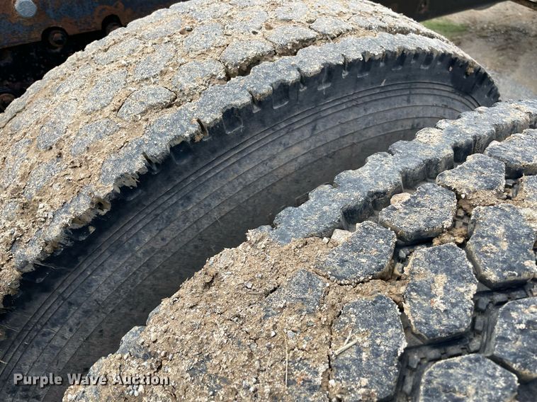 image for item MR9080 1992 Kenworth W900  semi truck