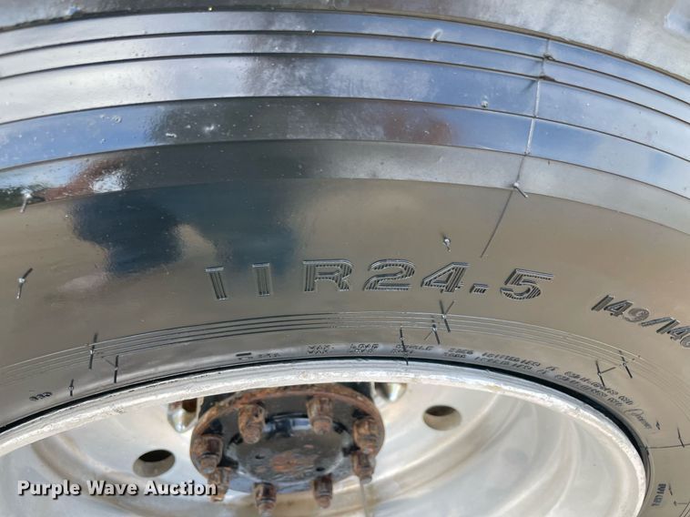 image for item MR9080 1992 Kenworth W900  semi truck