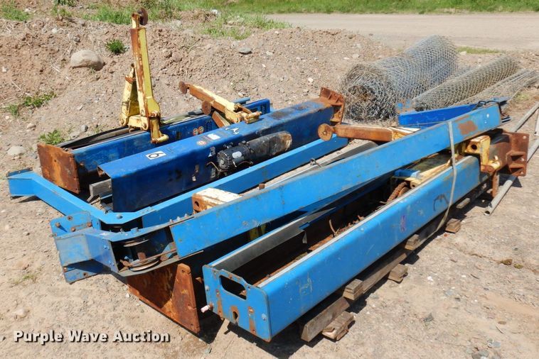 image for item AF9706 (2) two post automotive lift