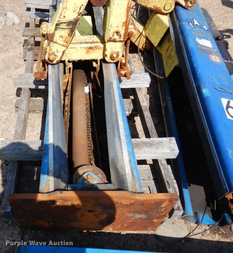 image for item AF9706 (2) two post automotive lift