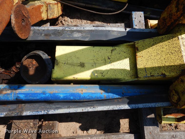 image for item AF9706 (2) two post automotive lift