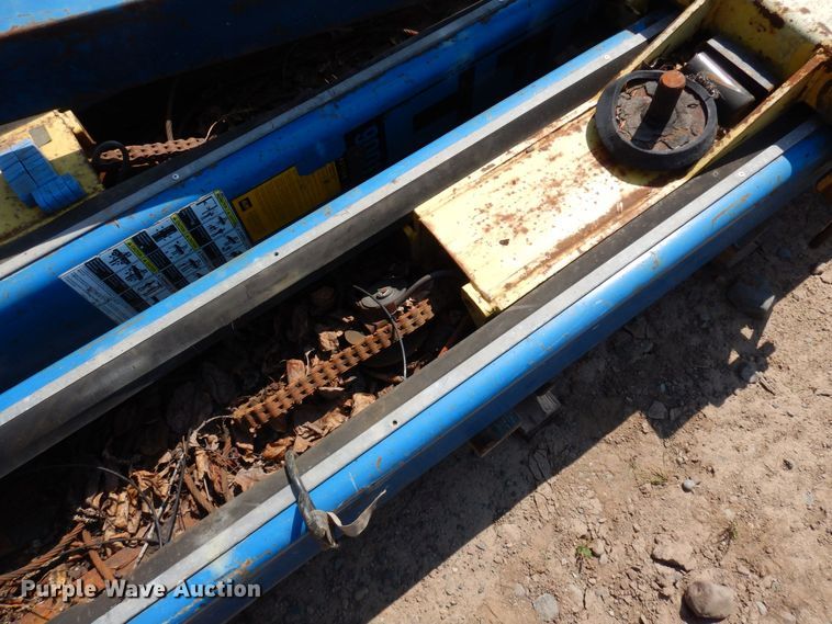 image for item AF9706 (2) two post automotive lift