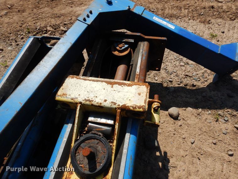 image for item AF9706 (2) two post automotive lift