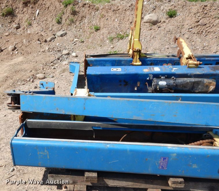 image for item AF9706 (2) two post automotive lift