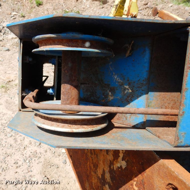 image for item AF9706 (2) two post automotive lift