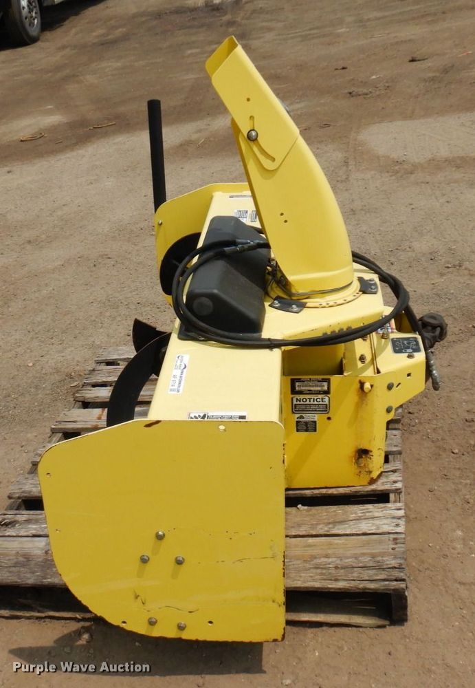 image for item AF9714 John Deere 54  snow blower