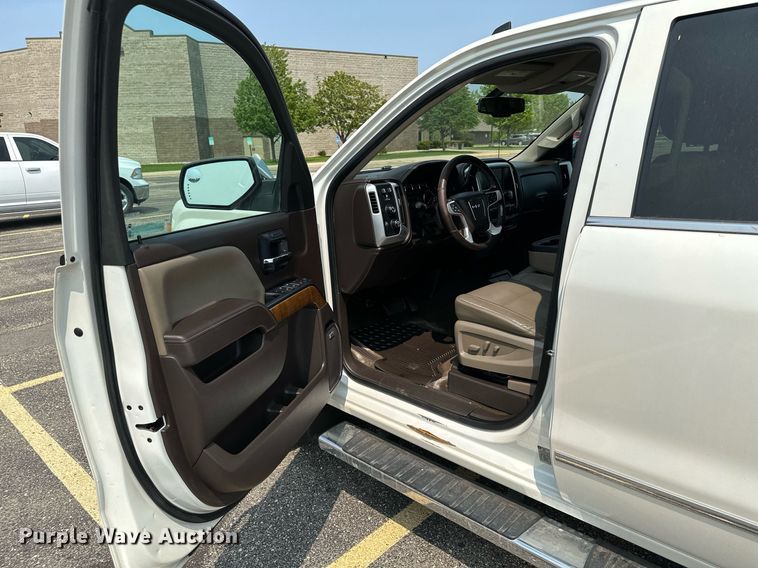 image for item AF9724 2015 GMC Sierra 1500 SLT  Crew Cab pickup truck