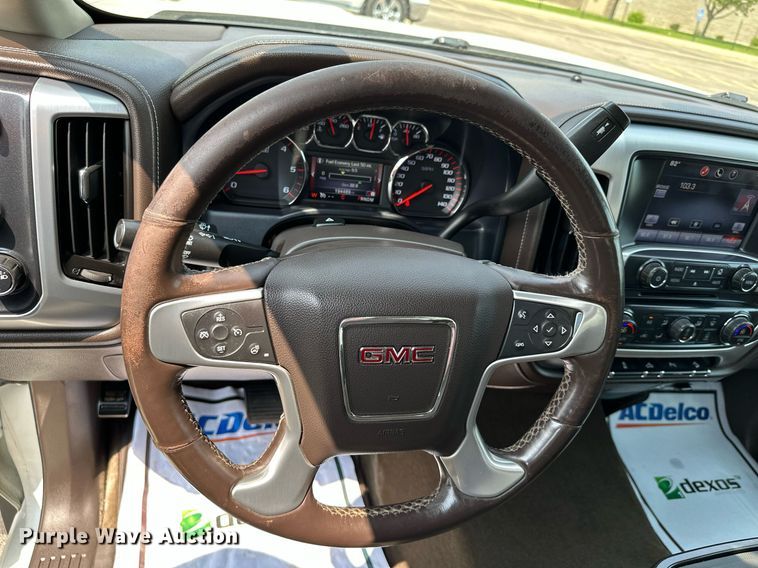 image for item AF9724 2015 GMC Sierra 1500 SLT  Crew Cab pickup truck