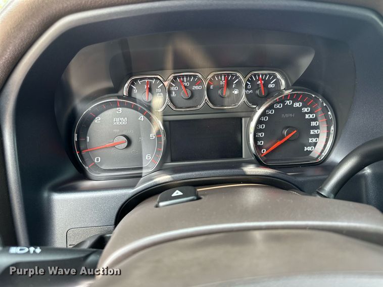 image for item AF9724 2015 GMC Sierra 1500 SLT  Crew Cab pickup truck