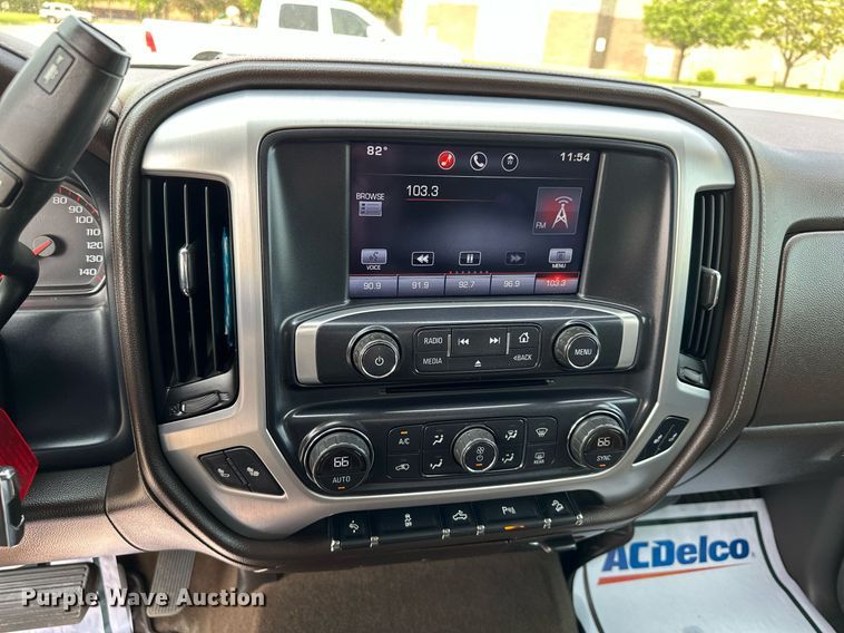 image for item AF9724 2015 GMC Sierra 1500 SLT  Crew Cab pickup truck