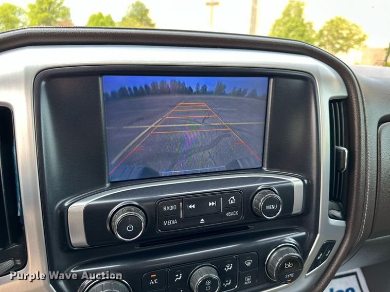 image for item AF9724 2015 GMC Sierra 1500 SLT  Crew Cab pickup truck