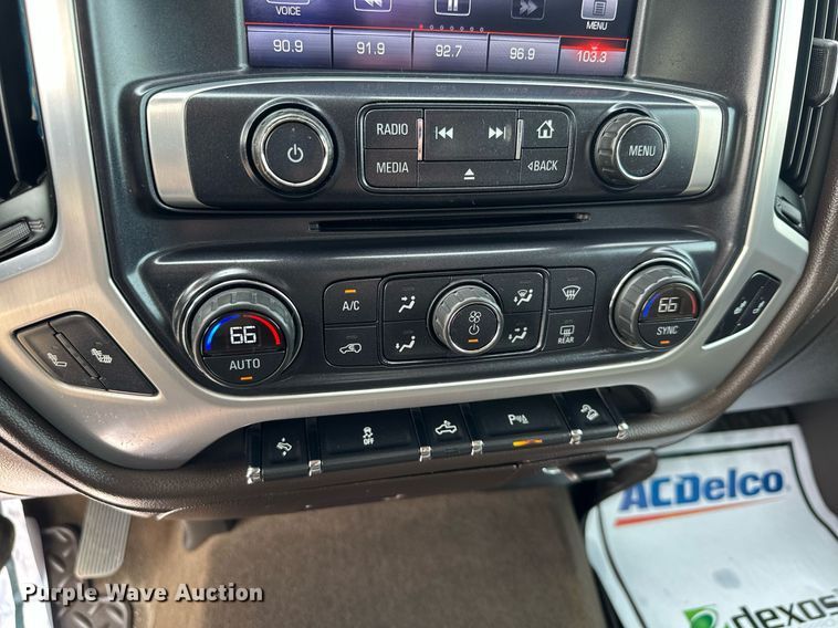 image for item AF9724 2015 GMC Sierra 1500 SLT  Crew Cab pickup truck