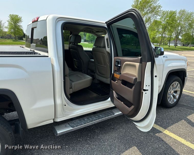 image for item AF9724 2015 GMC Sierra 1500 SLT  Crew Cab pickup truck