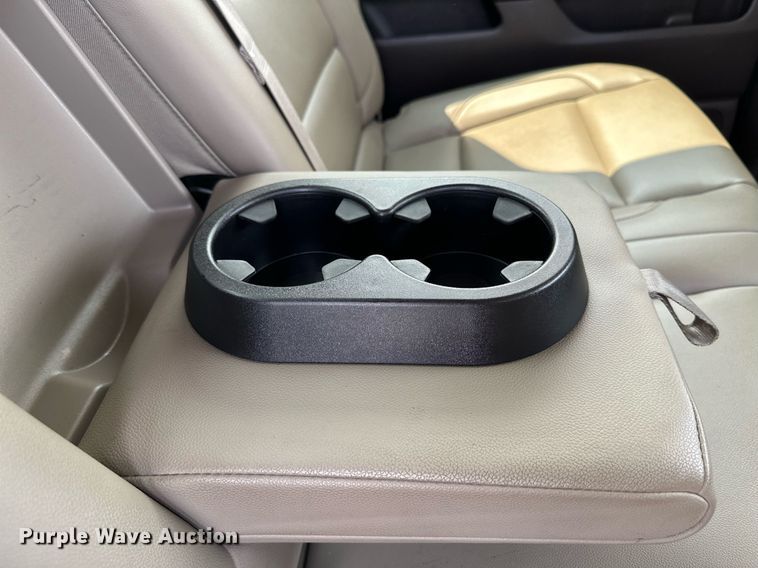 image for item AF9724 2015 GMC Sierra 1500 SLT  Crew Cab pickup truck