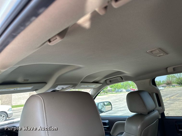 image for item AF9724 2015 GMC Sierra 1500 SLT  Crew Cab pickup truck