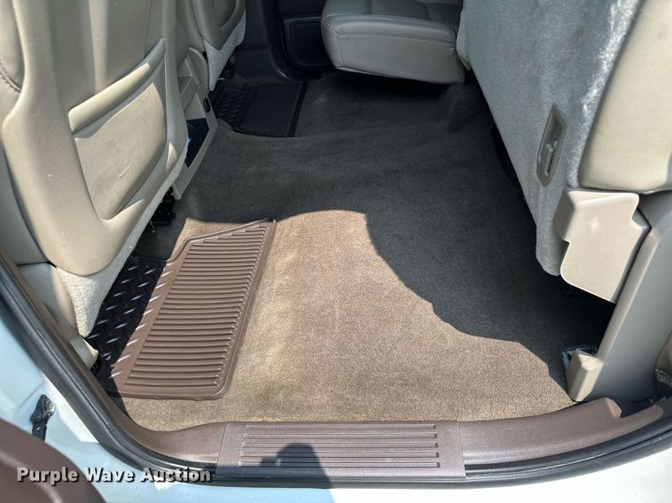 image for item AF9724 2015 GMC Sierra 1500 SLT  Crew Cab pickup truck