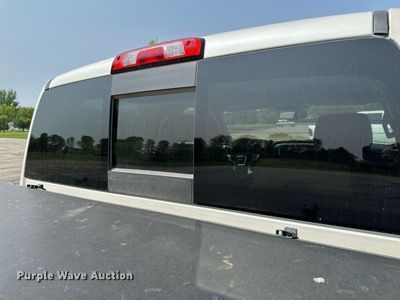 image for item AF9724 2015 GMC Sierra 1500 SLT  Crew Cab pickup truck