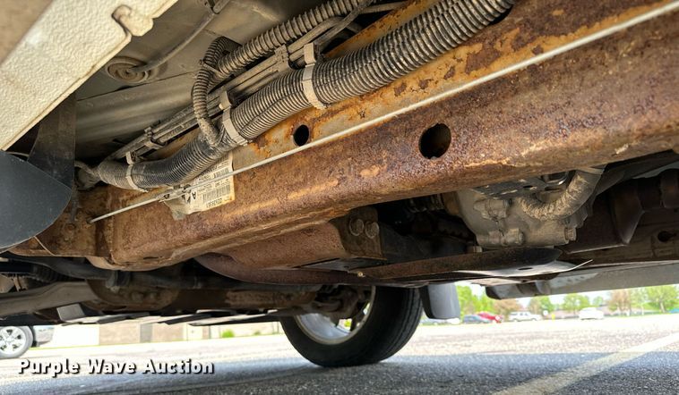 image for item AF9724 2015 GMC Sierra 1500 SLT  Crew Cab pickup truck