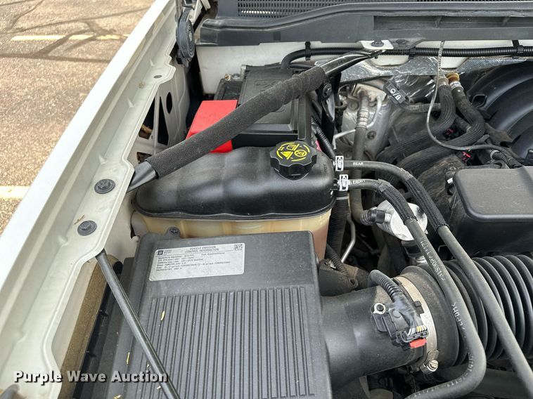 image for item AF9724 2015 GMC Sierra 1500 SLT  Crew Cab pickup truck