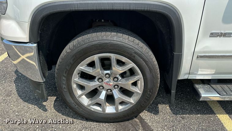 image for item AF9724 2015 GMC Sierra 1500 SLT  Crew Cab pickup truck