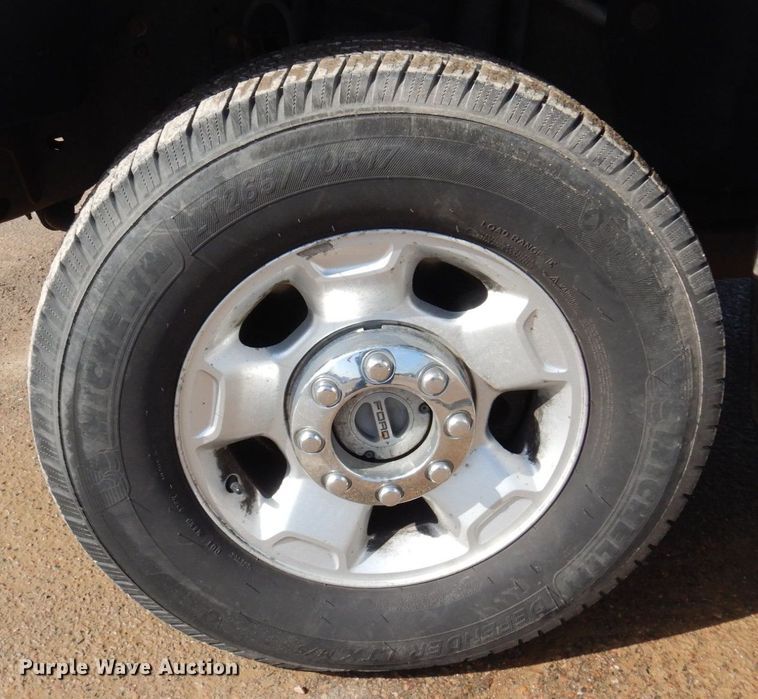 image for item AF9730 2012 Ford F350 Super Duty XLT  SuperCab pickup truck