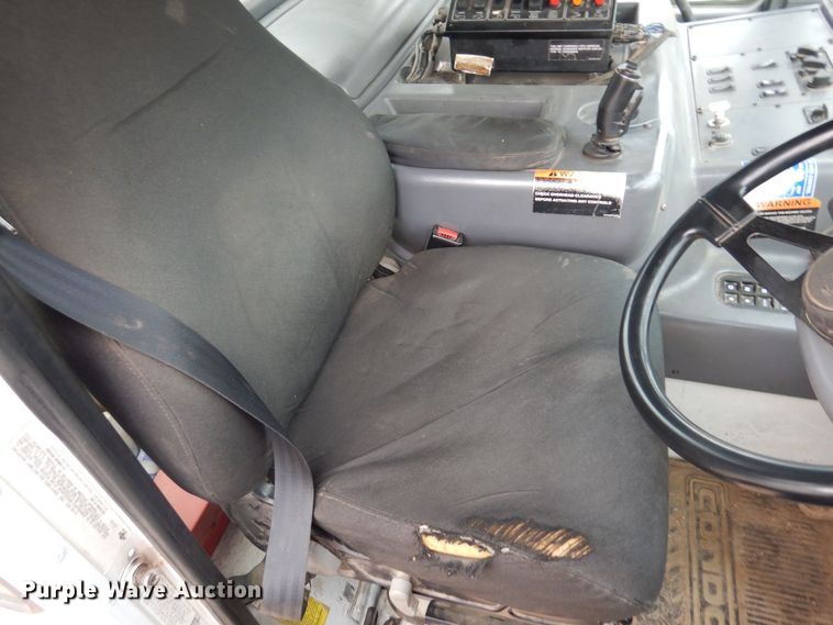 image for item AF9732 2007 American LaFrance Condor  refuse truck