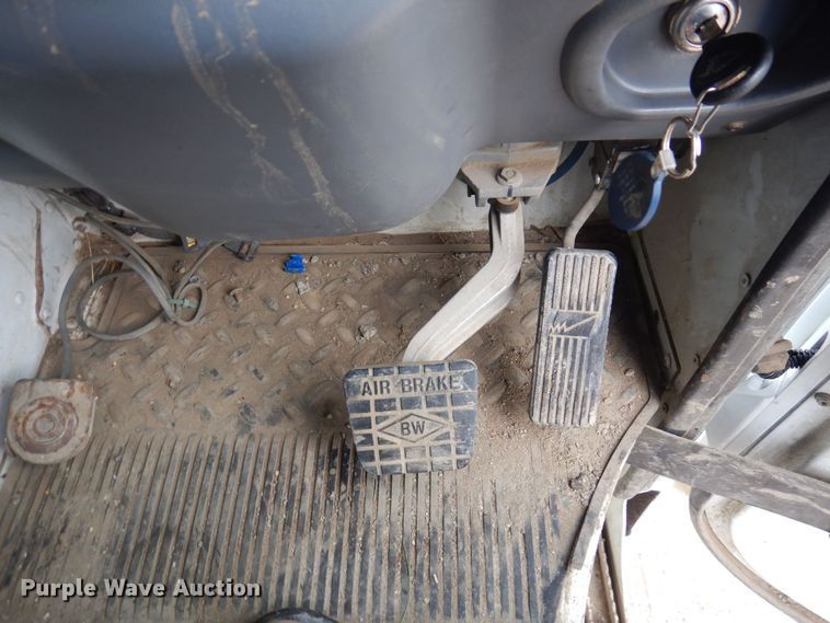 image for item AF9732 2007 American LaFrance Condor  refuse truck